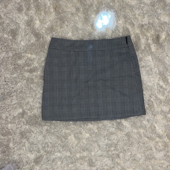 Pinstripe skirt that’s never been worn - Picture 2 of 2